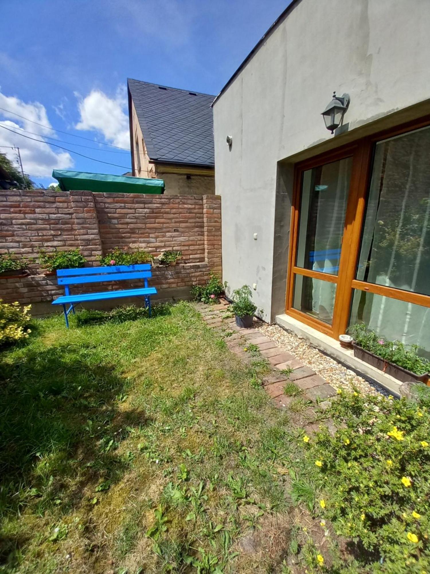Spi V Kuklenach 1 Apartment Hradec Kralove Bagian luar foto